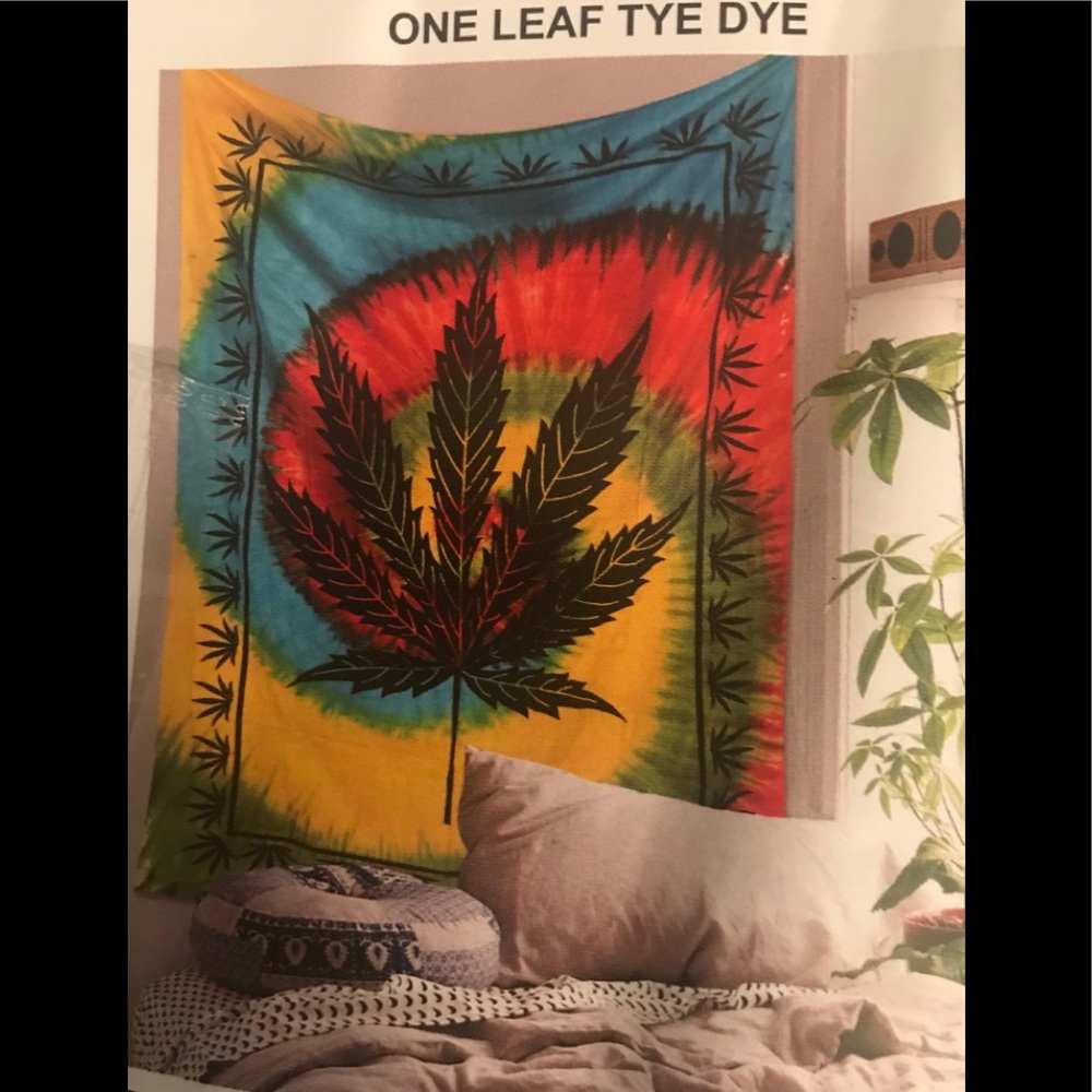 NWT.  Tapestry.   CL/GR03